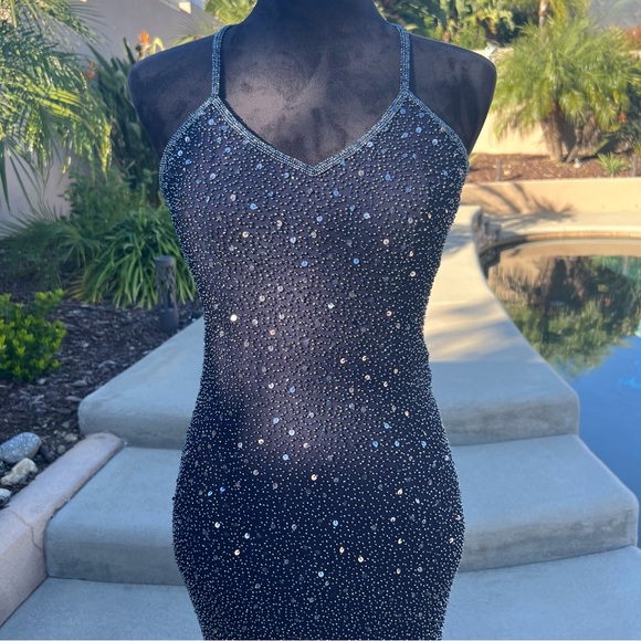 Elegant Deep Blue Sequin Evening Dress - Picture 11 of 15